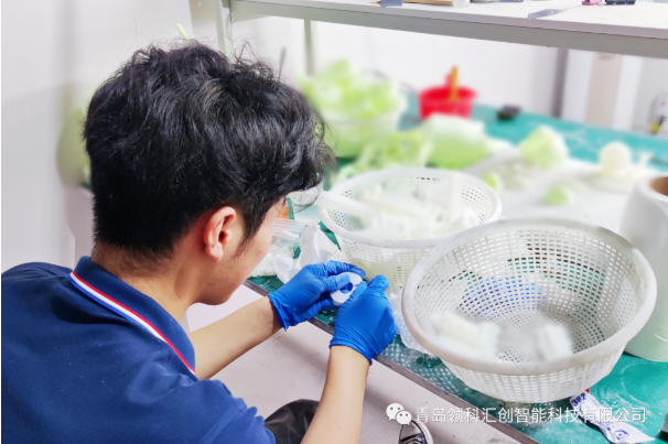 實踐教學(xué)---領(lǐng)科匯創(chuàng)與青職學(xué)院合作掛牌 5 實踐教學(xué)---領(lǐng)科匯創(chuàng)與青職學(xué)院合作掛牌 5